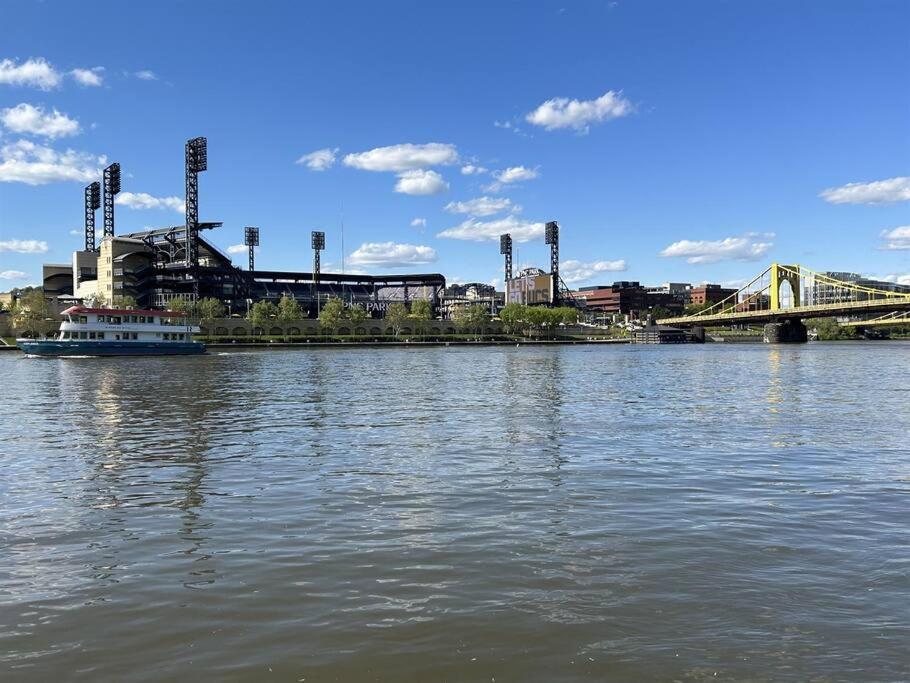 Sweeping Stadium Views Wonderfully Located 24-7 Parking Gym Lounge 匹兹堡 外观 照片