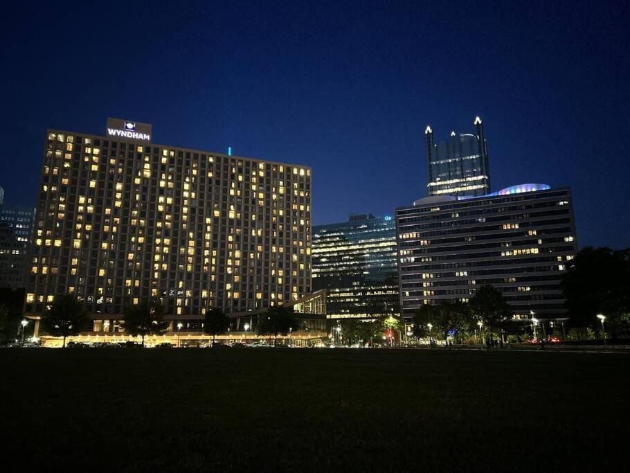 Sweeping Stadium Views Wonderfully Located 24-7 Parking Gym Lounge 匹兹堡 外观 照片