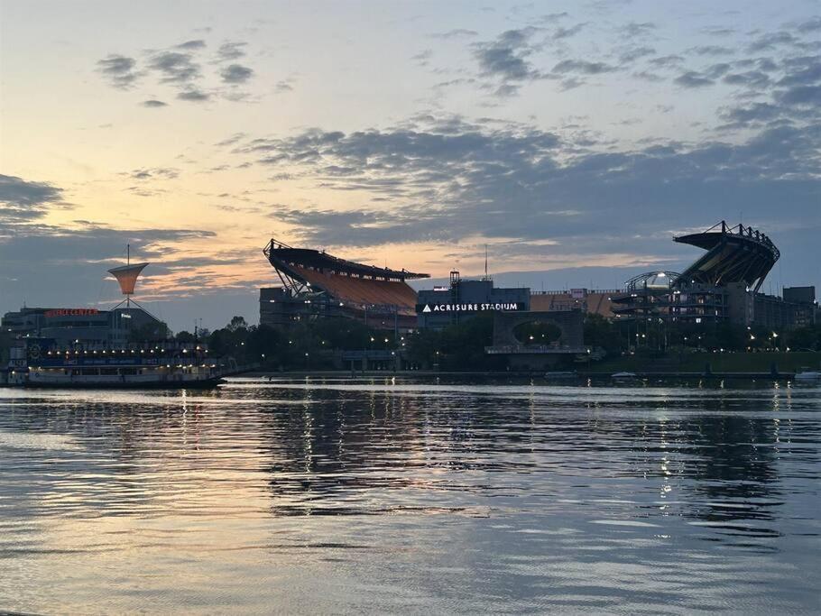 Sweeping Stadium Views Wonderfully Located 24-7 Parking Gym Lounge 匹兹堡 外观 照片