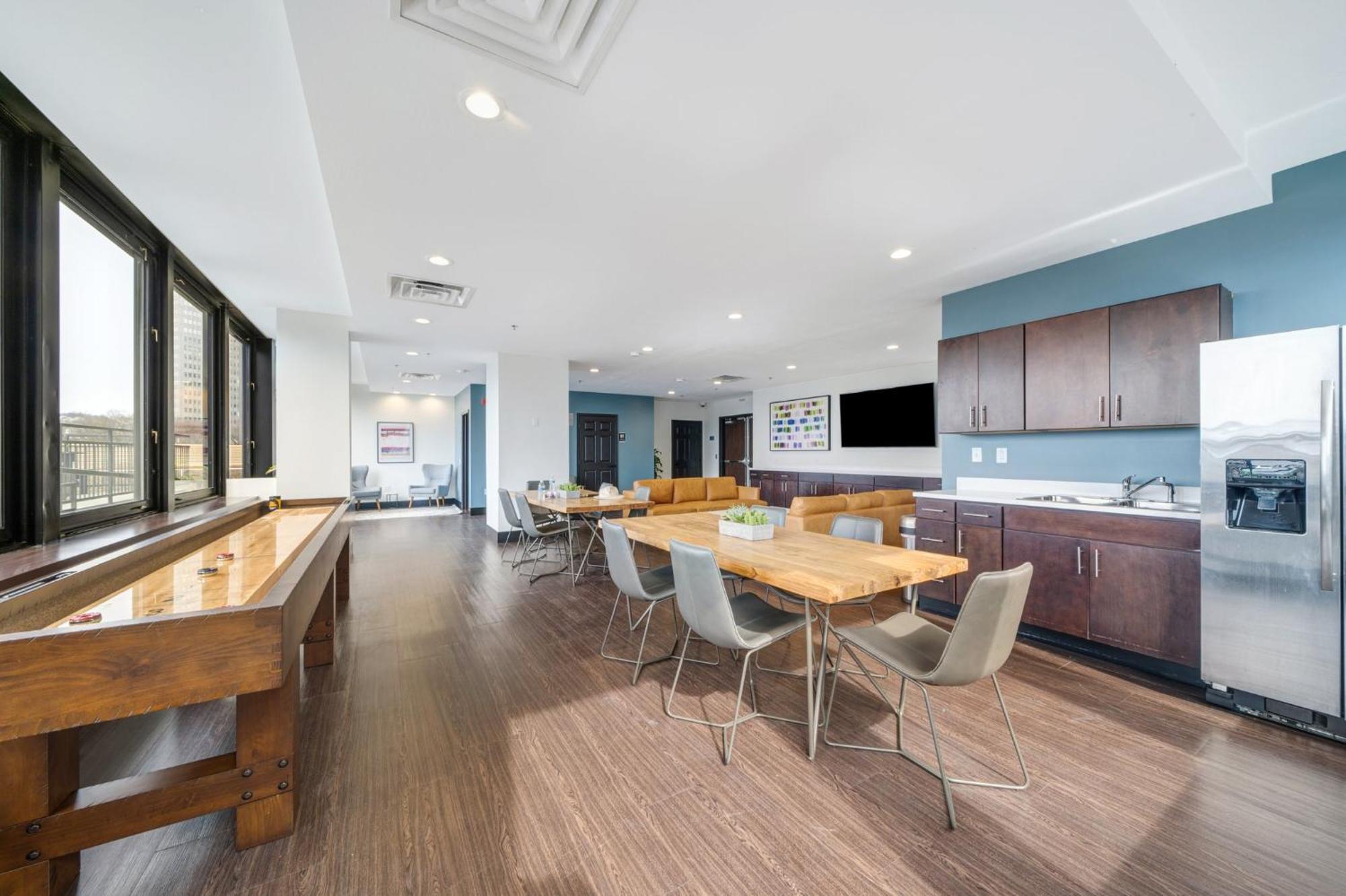 Sweeping Stadium Views Wonderfully Located 24-7 Parking Gym Lounge 匹兹堡 外观 照片