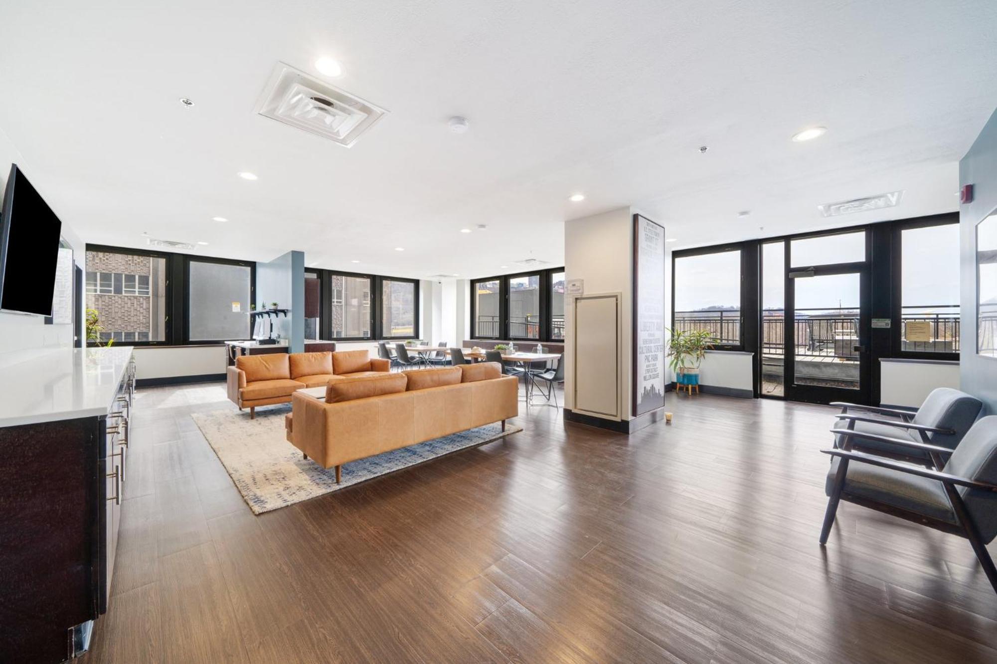 Sweeping Stadium Views Wonderfully Located 24-7 Parking Gym Lounge 匹兹堡 外观 照片